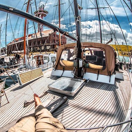 Отель Zeilschip Lucia Флиссинген Экстерьер фото